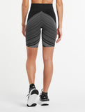 Impulse Seamless Shorts / Black-Shorts-Womens