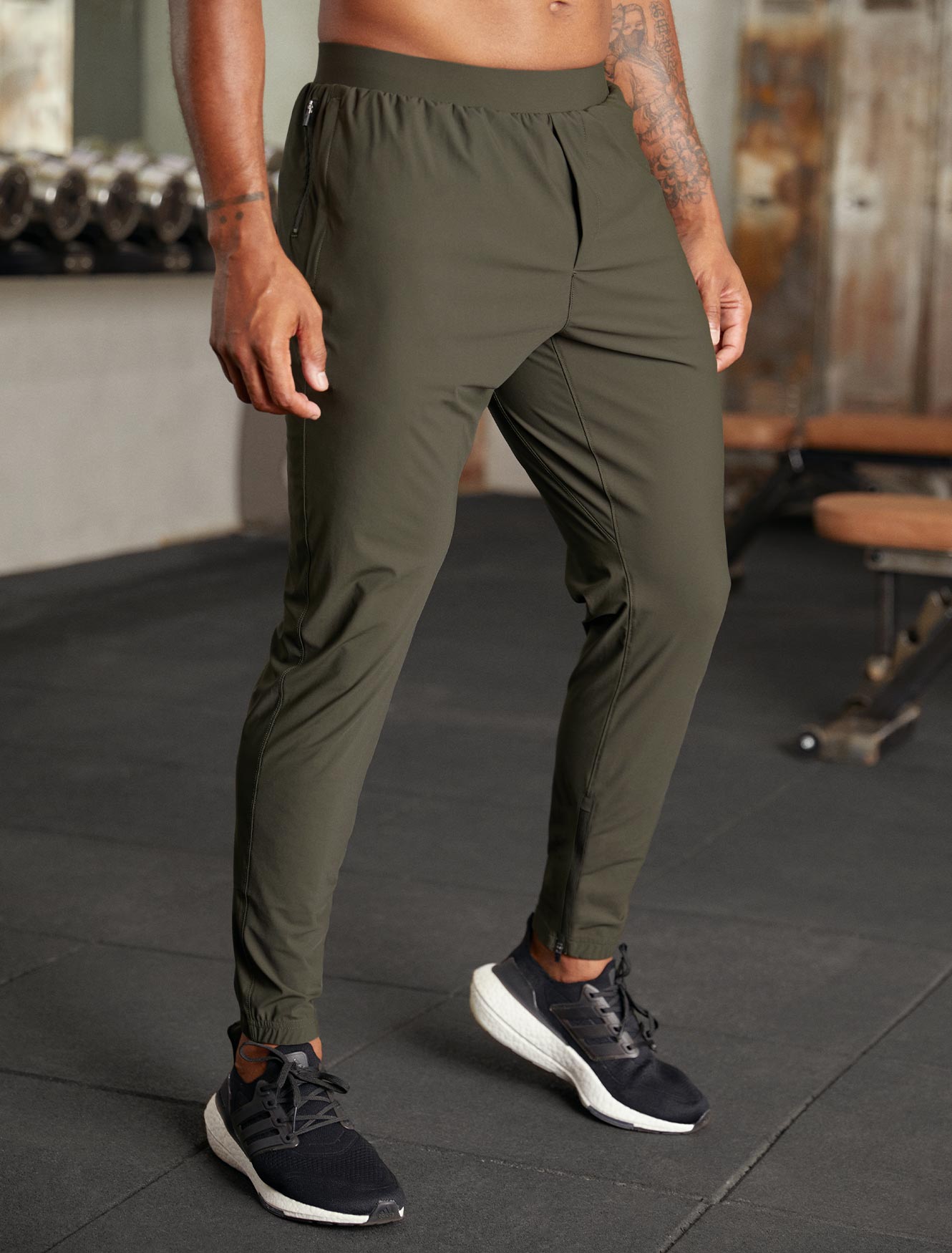 Mens-Hybrid Everyday Joggers / Dark Olive