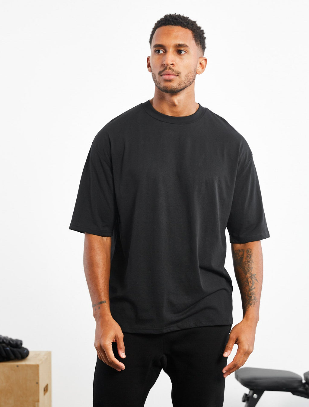 products/mens-oversized-t-shirt-black.jpg
