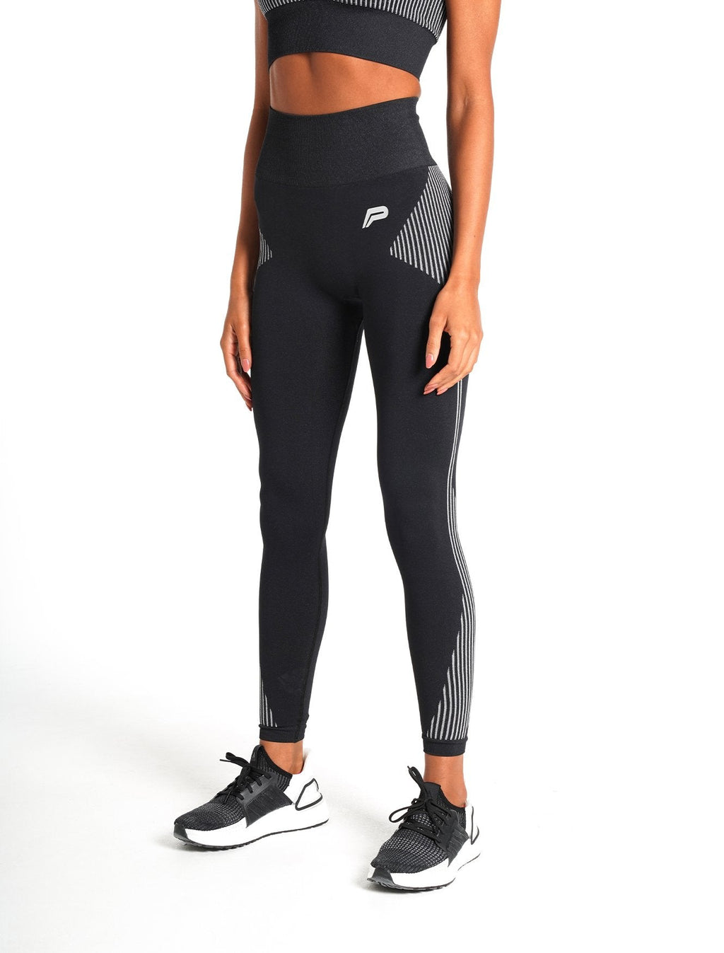 products/womens-adapt-seamless-leggings-black.jpg