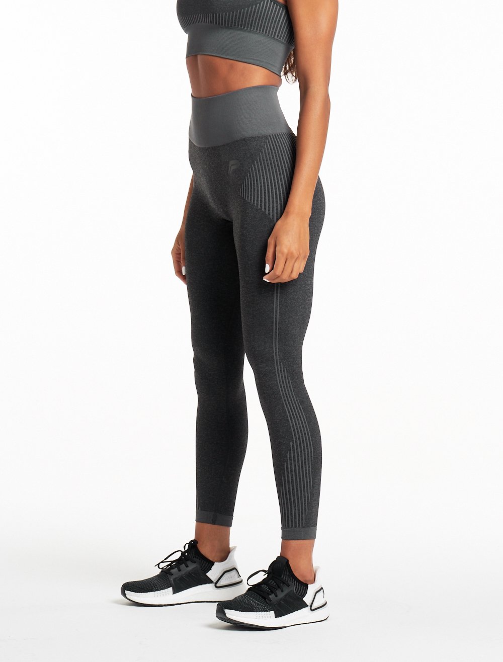 products/womens-adapt-seamless-leggings-black_charcoal.jpg