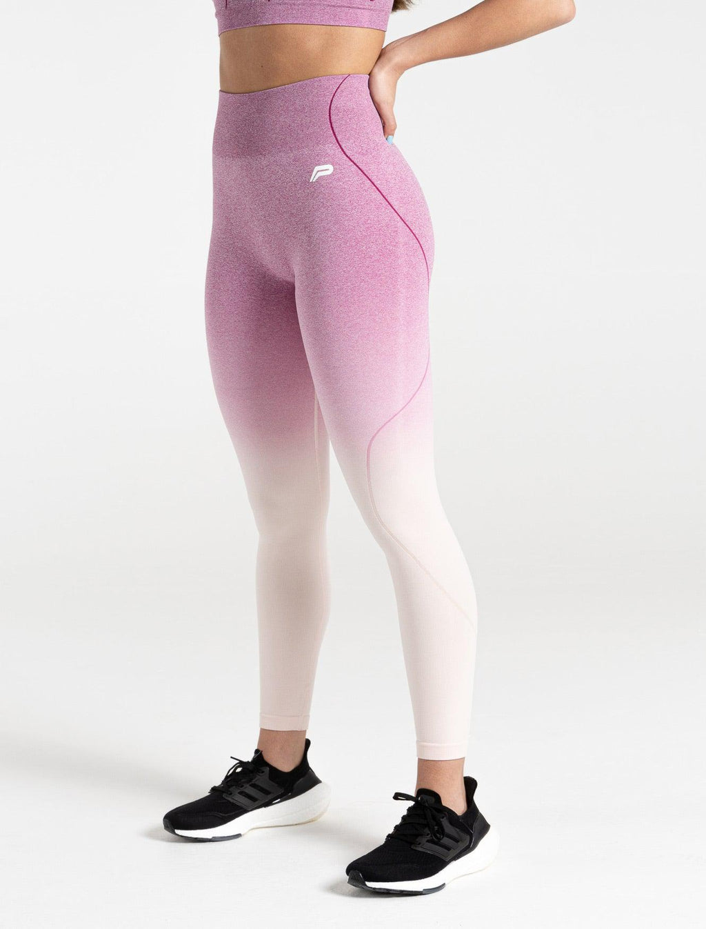 products/womens-blaze-seamless-leggings-raspberry-ripple.jpg